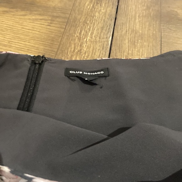 The most delicate floral skirt with pleats - Picture 6 of 7